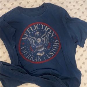 Men’s Affliction T-shirt, XL